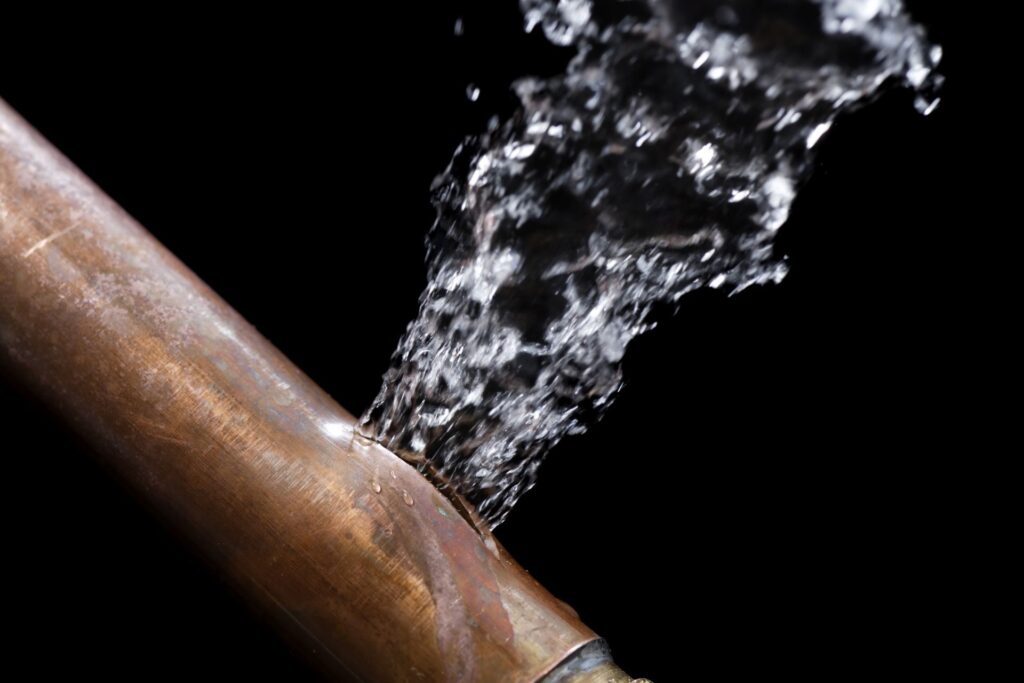 Leaky Pipe Central Heating Fix leaks in Surrey, Kent & London central heating
